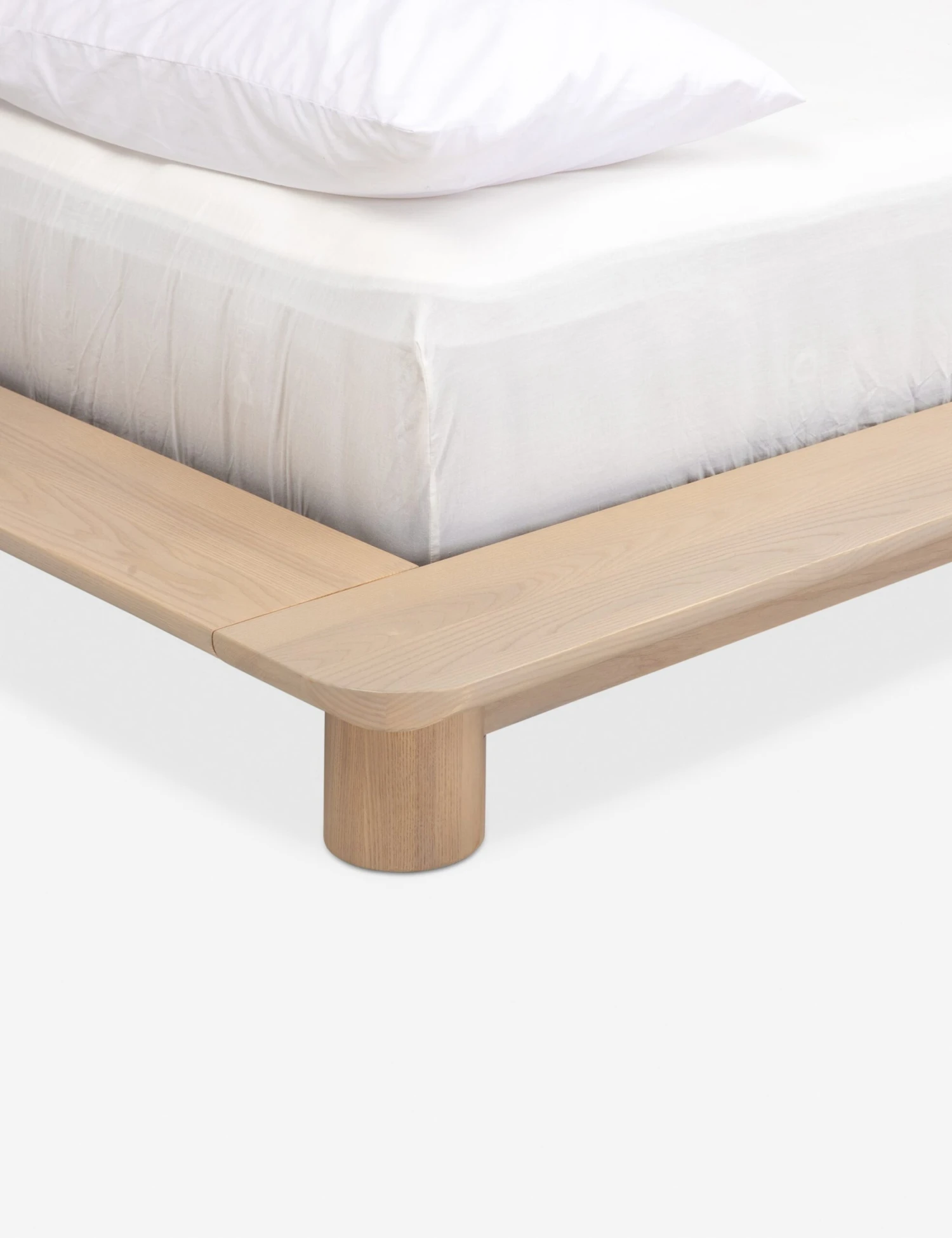 Kiral Platform Bed By Sun At Six 6 Kiral Platform Bed By Sun At Six - Image 4