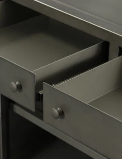 Malcom Media Console -Default Template 5 104446 005 DET 2