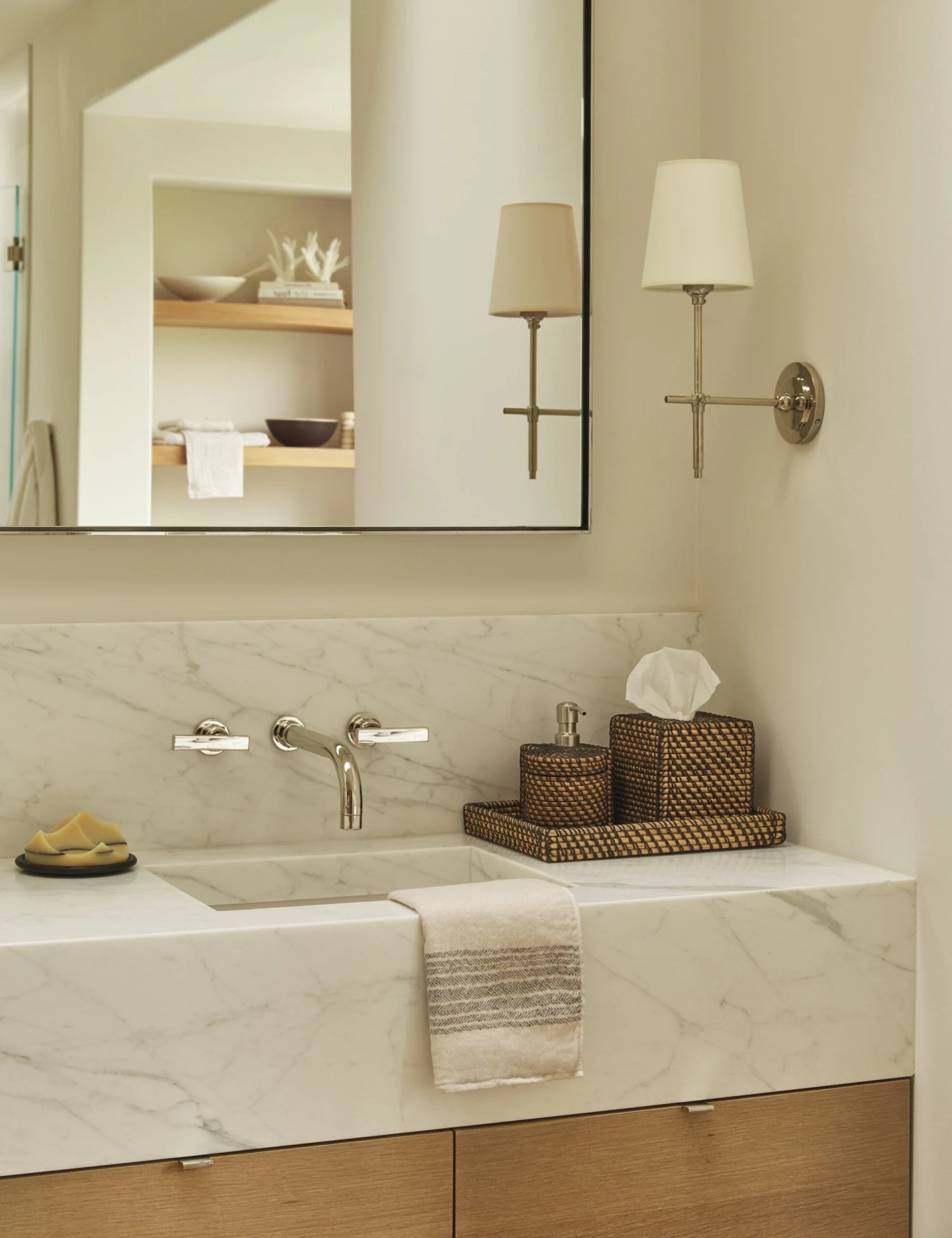 Lurleen Amenities Set 5 Lurleen Amenities Set - Image 3