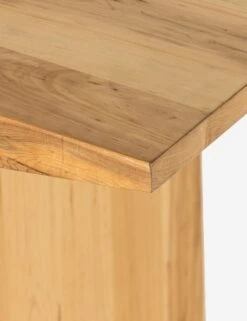 Hamer Dining Table -Default Template 5 230386 001 DET 3