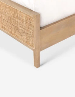 Hannah Platform Bed -Default Template 5 IPRS 030T DET 2