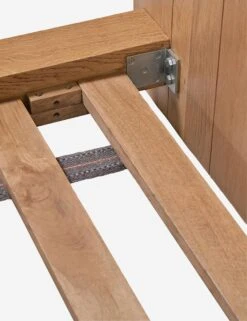 Siegel Platform Bed -Default Template 5 RP 1040 24 04 1 28a89cde f9d9 40ed b586 af14da9223fb