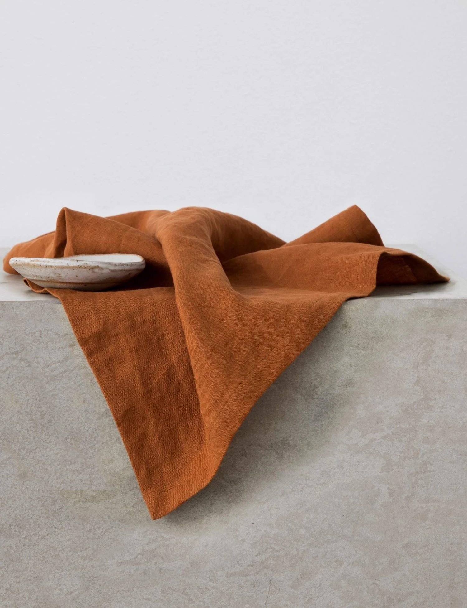 Linen Table Napkins (Set Of 4) By Cultiver 7 Linen Table Napkins (Set Of 4) By Cultiver - Image 5