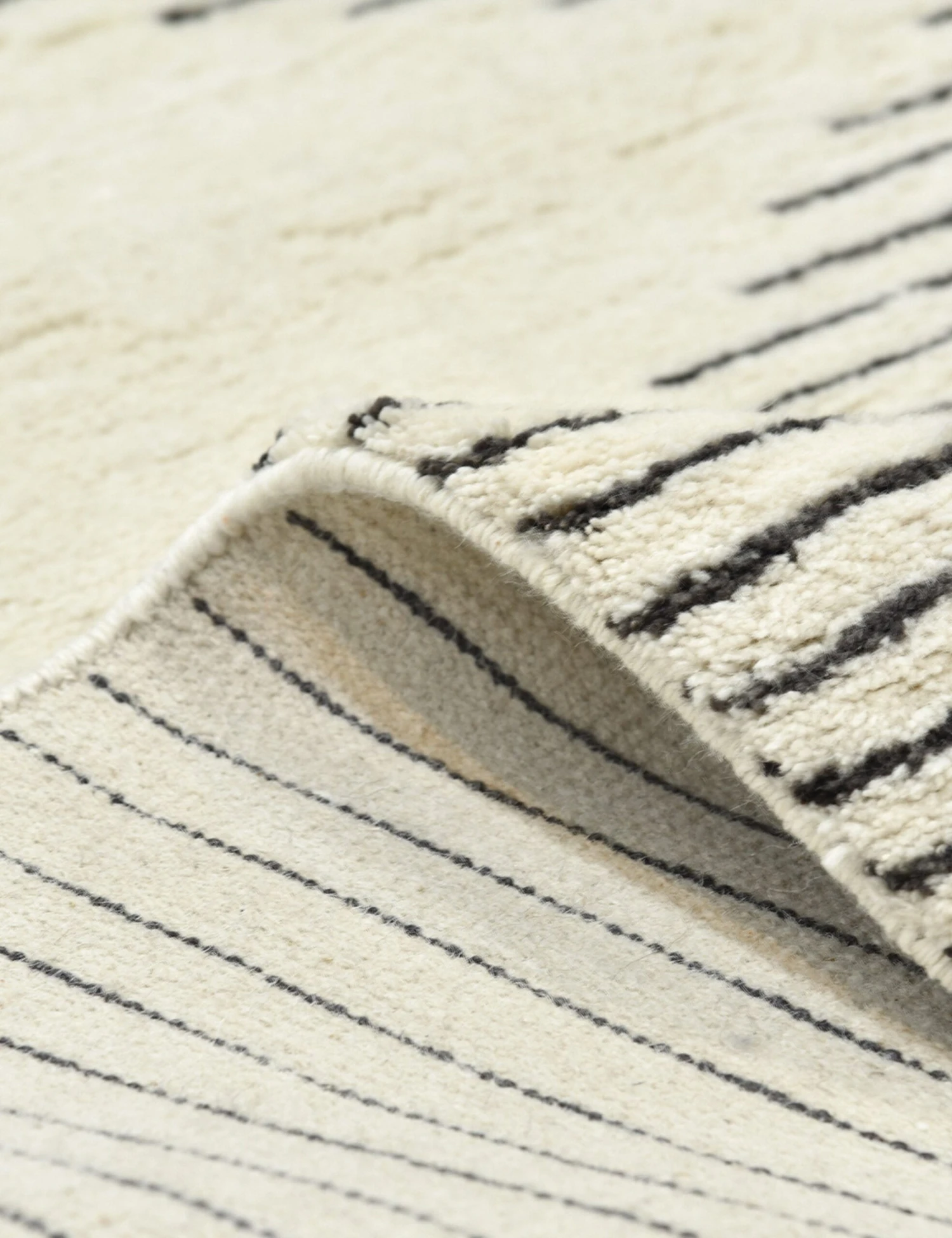 Ceyda Moroccan Style Rug 5 Ceyda Moroccan Style Rug - Image 3